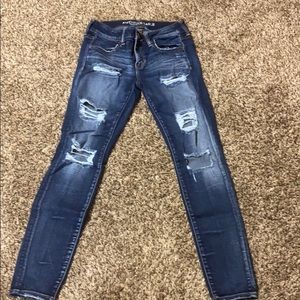American Eagle Super Low Jegging Distressed Size 8